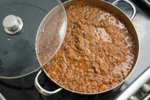Ragù alla bolognese: storia e ricetta autentica italiana