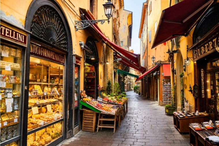 Il Quadrilatero di Bologna: storia del mercato più antico della città